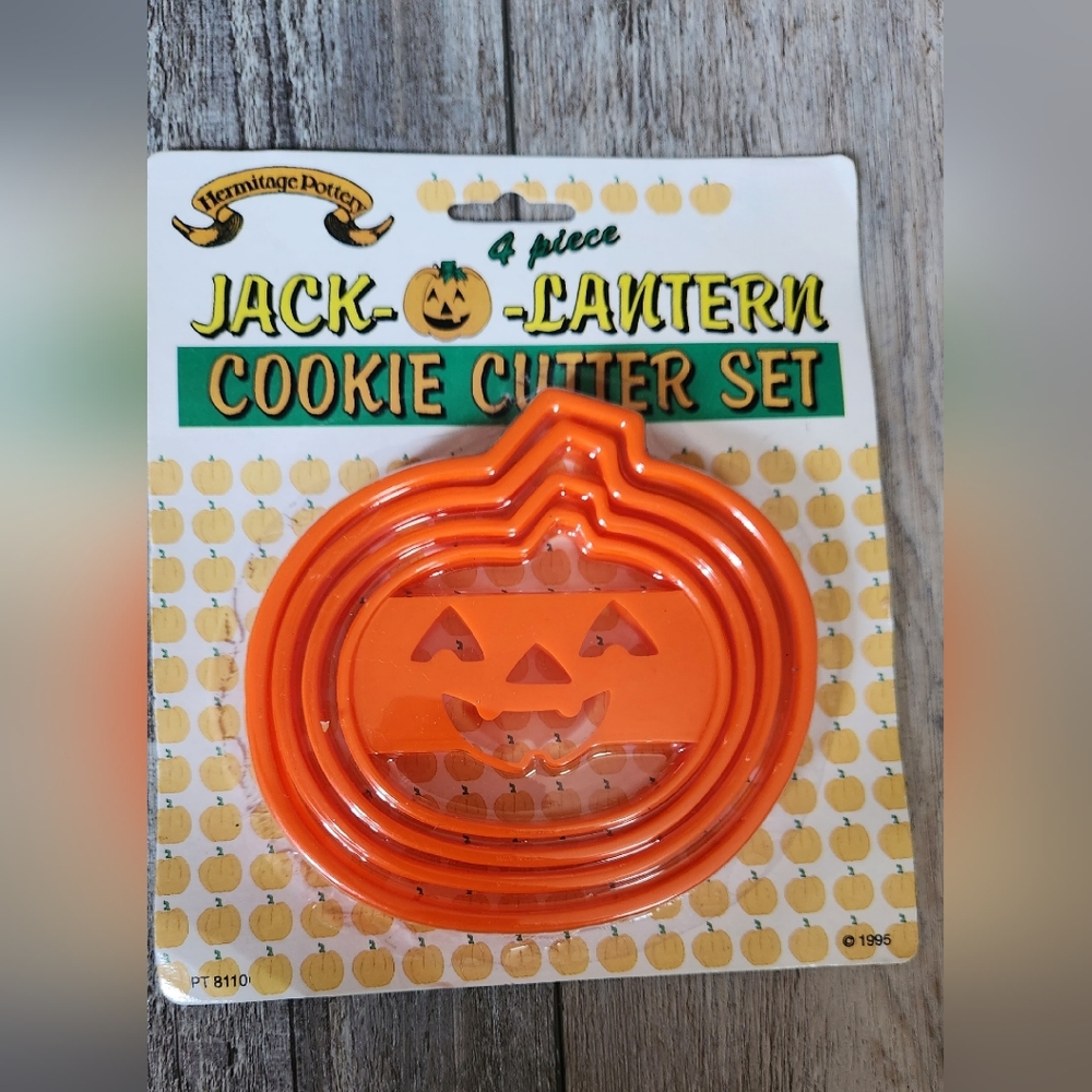 4-Piece Hermitage Pottery 1995 Jack-O-Lantern Cookie Cutter Set